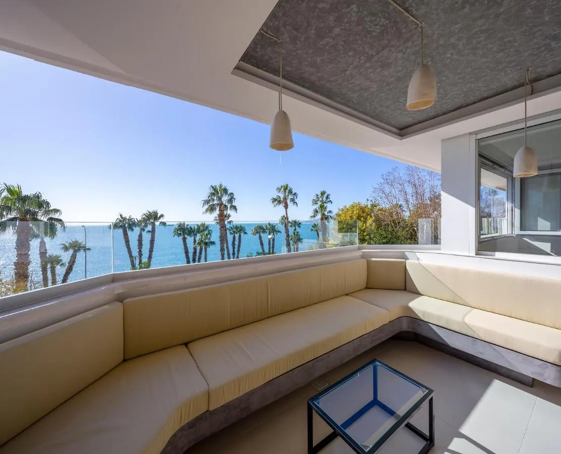 Casa Pirulo Sea View By Caleta Homes Малага